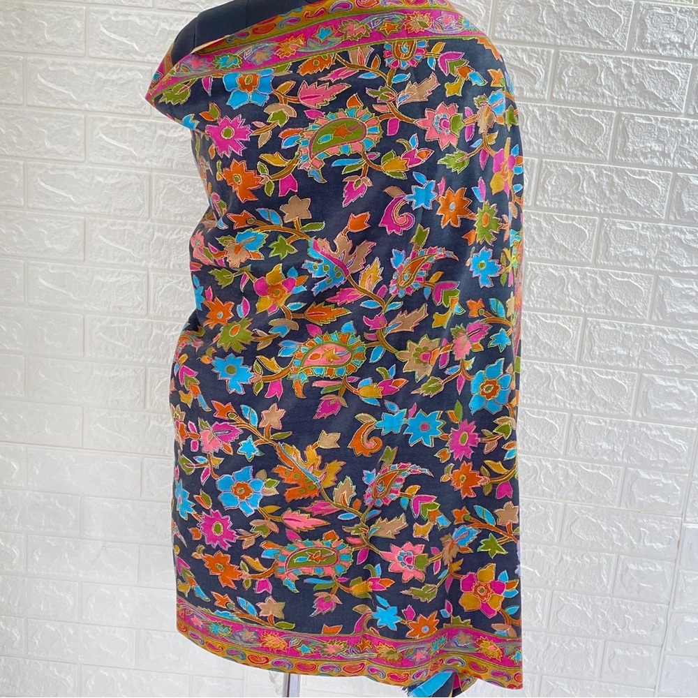 Pashmina shawls - Picture 3 of 11